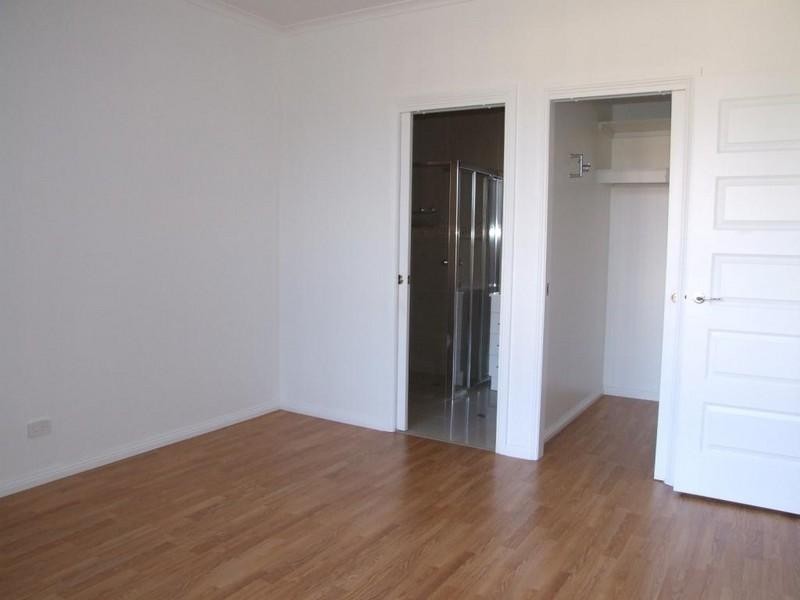 8 Carmine Court, Parafield Gardens SA 5107