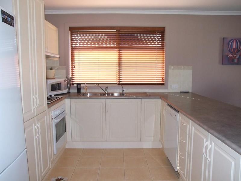 16 Lauren Drive, Paralowie SA 5108