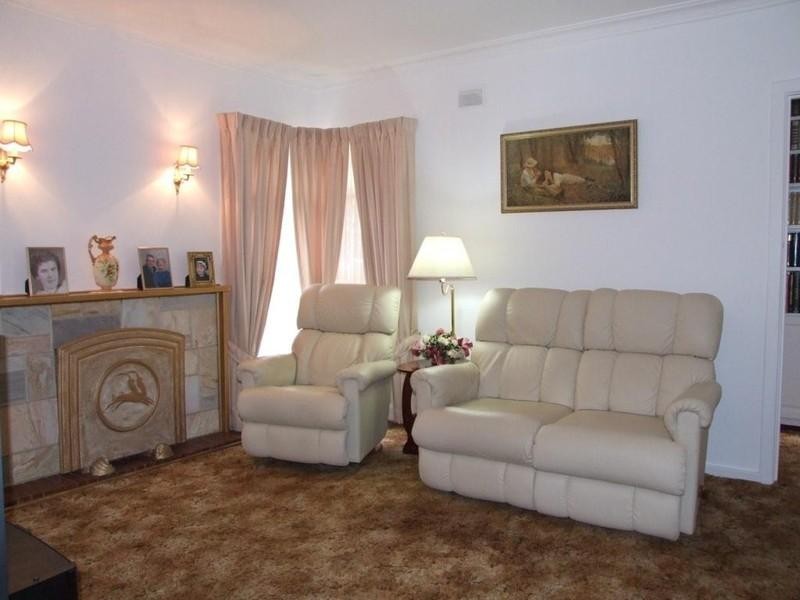 18 Jennifer Terrace, Parafield Gardens SA 5107