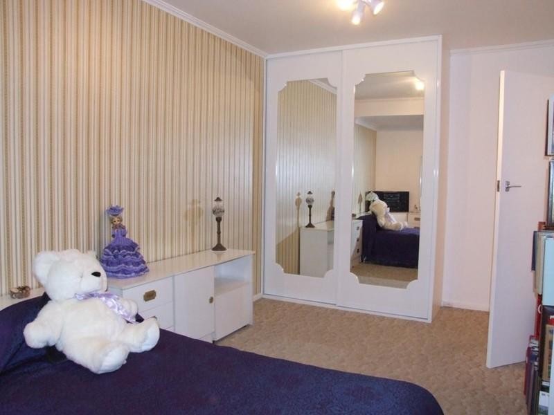 18 Jennifer Terrace, Parafield Gardens SA 5107