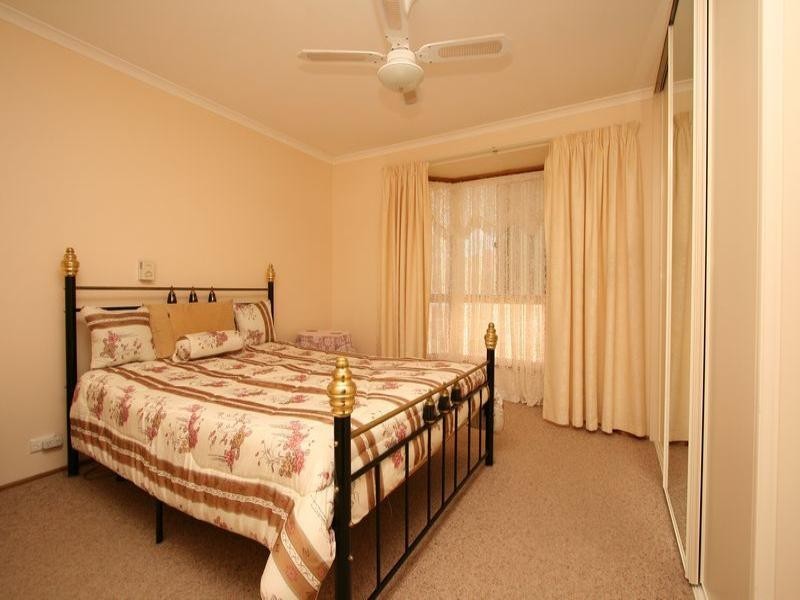 23 Oak Avenue, Burton SA 5110