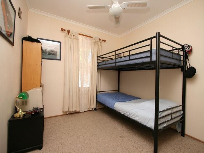 23 Oak Avenue, Burton SA 5110