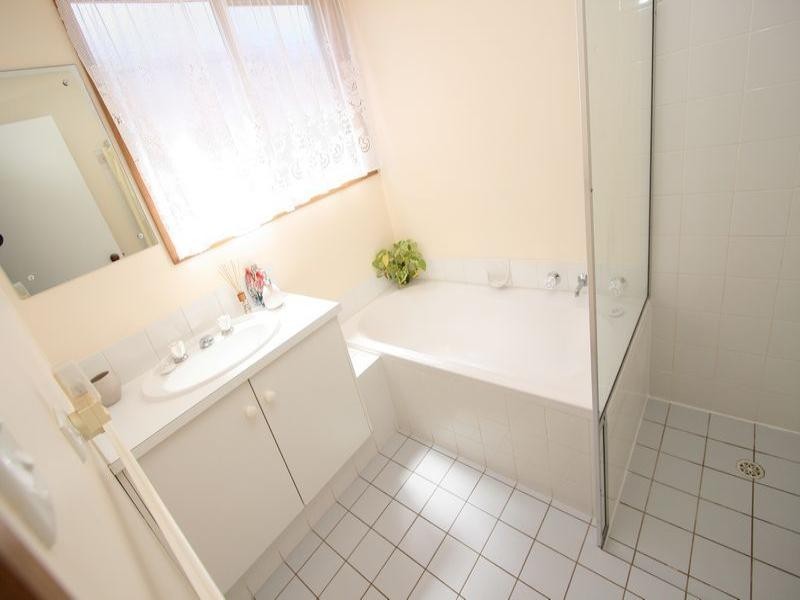 23 Oak Avenue, Burton SA 5110