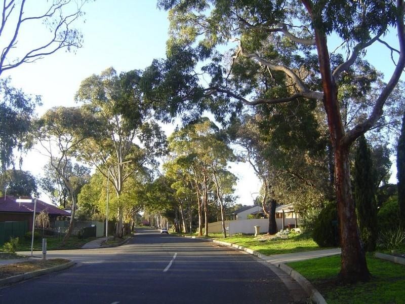 37 Damian Drive, Salisbury Heights SA 5109