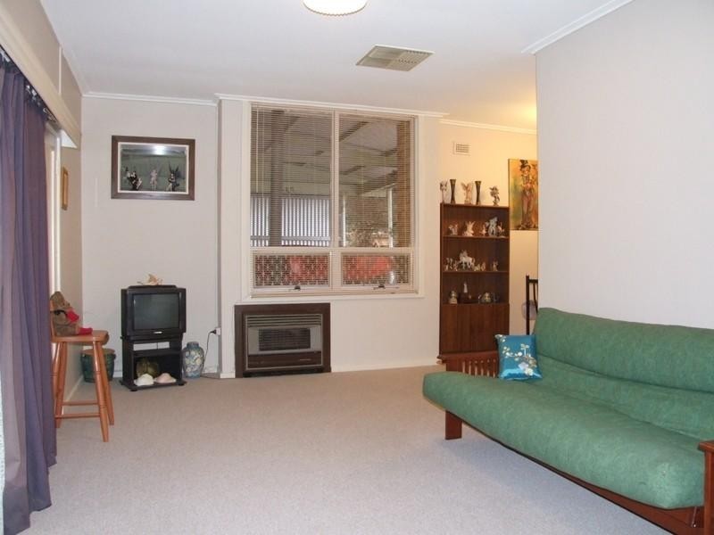 77 Northampton Crescent, Elizabeth East SA 5112