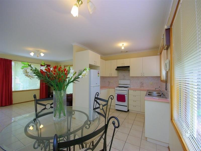 16 Crown Crescent, Paralowie SA 5108