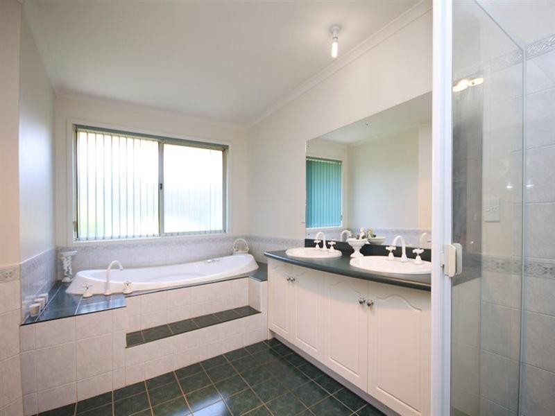 52 Pacific Boulevard, Hillbank SA 5112