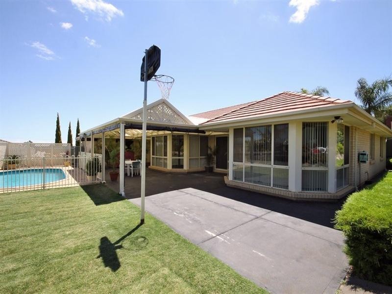 52 Pacific Boulevard, Hillbank SA 5112