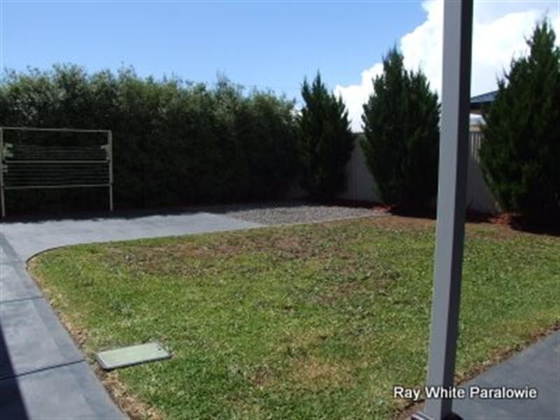 8 Queens Court, Blakeview SA 5114