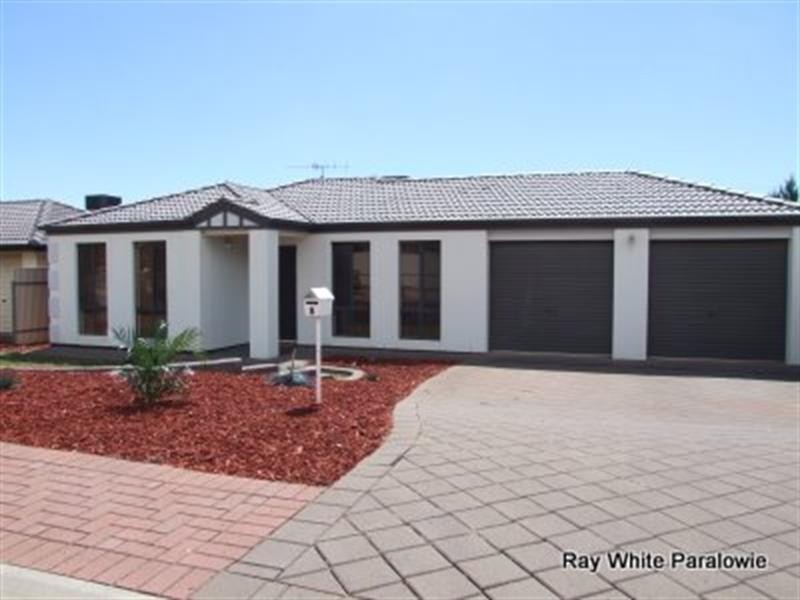 8 Queens Court, Blakeview SA 5114