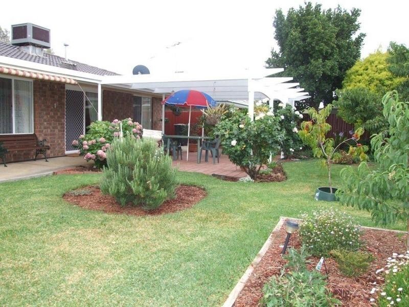 17 Magdalena Crescent, Paralowie SA 5108