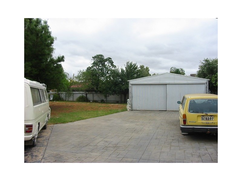 10 Caloundra Drive, Paralowie SA 5108