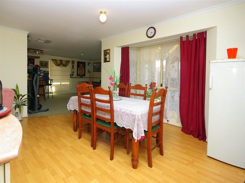 4 Canterbury Place, Burton SA 5110