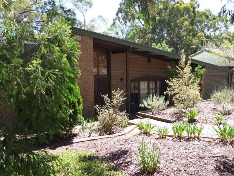 2 Magnolia Court, Banksia Park SA 5091