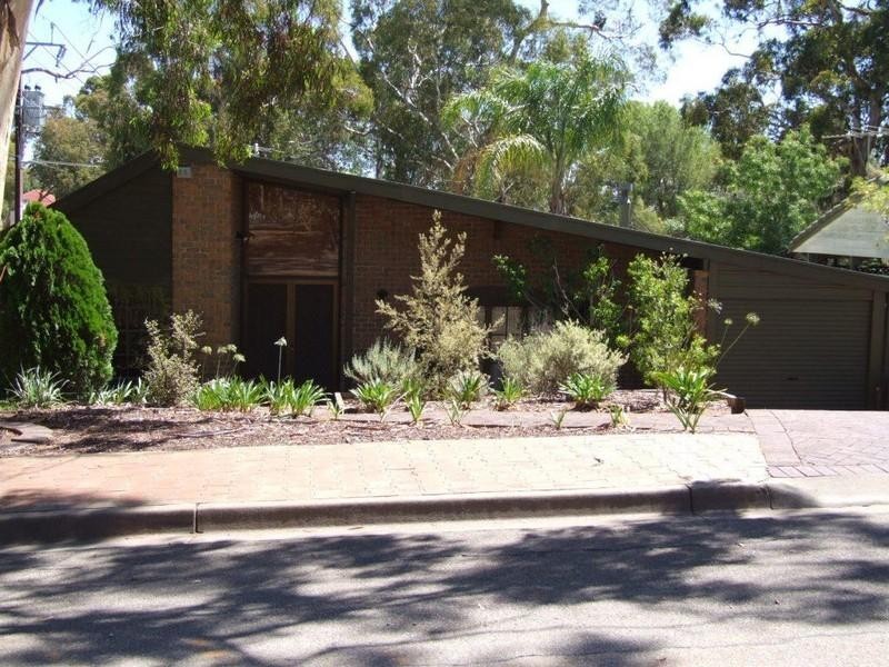 2 Magnolia Court, Banksia Park SA 5091