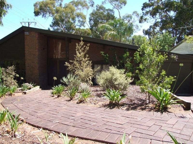 2 Magnolia Court, Banksia Park SA 5091