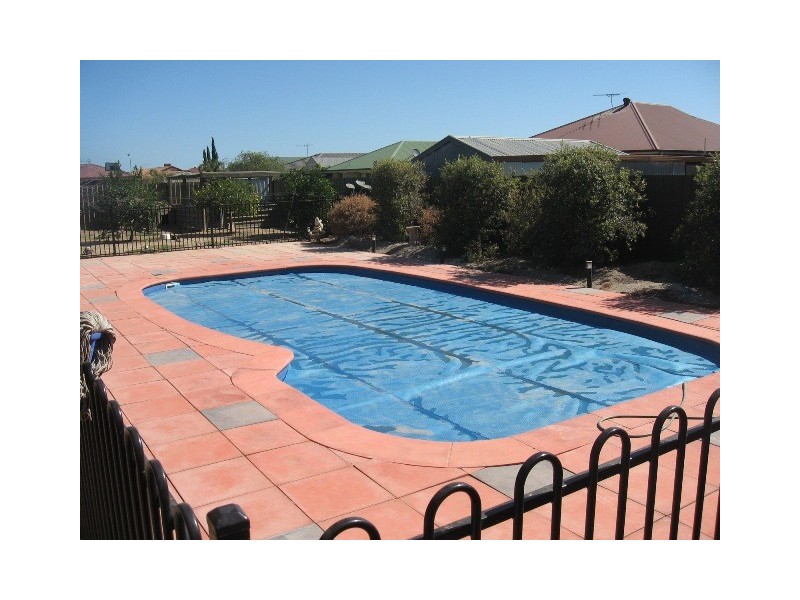 9 Ribas Court, Paralowie SA 5108