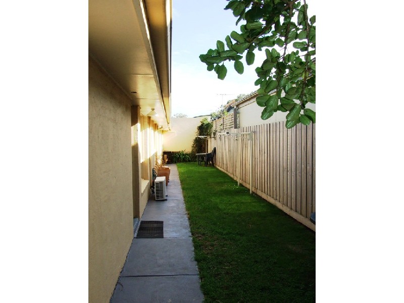 8a Beach Road, Rhyll VIC 3923