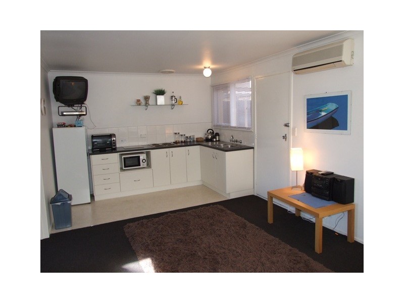 8a Beach Road, Rhyll VIC 3923