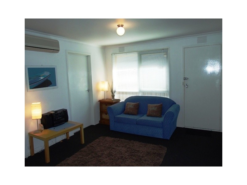 8a Beach Road, Rhyll VIC 3923