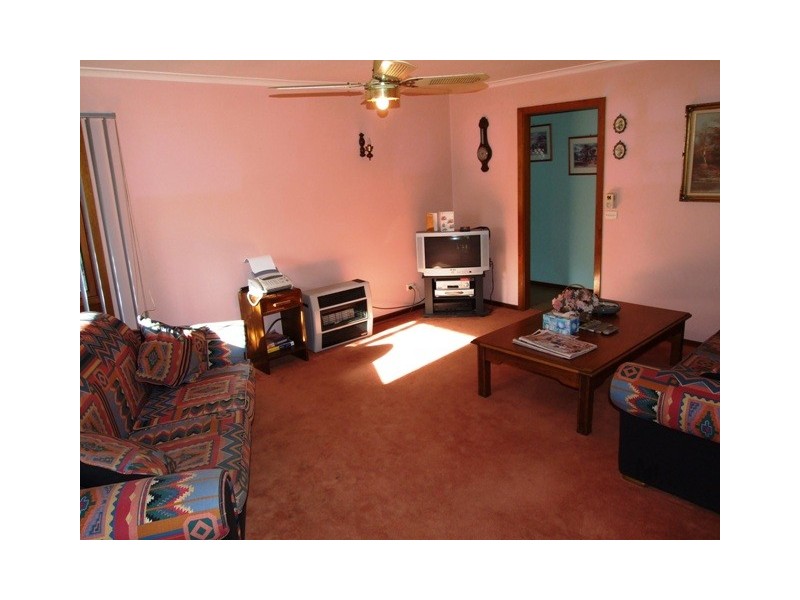 12 Holiday Court, Cowes VIC 3922