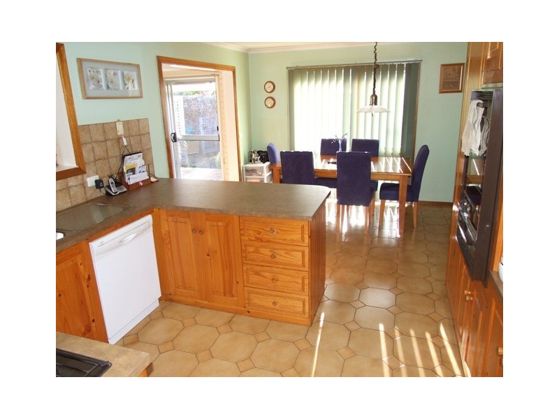 12 Holiday Court, Cowes VIC 3922