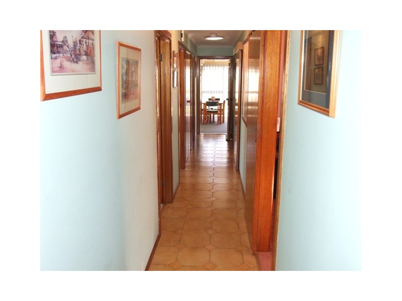 12 Holiday Court, Cowes VIC 3922
