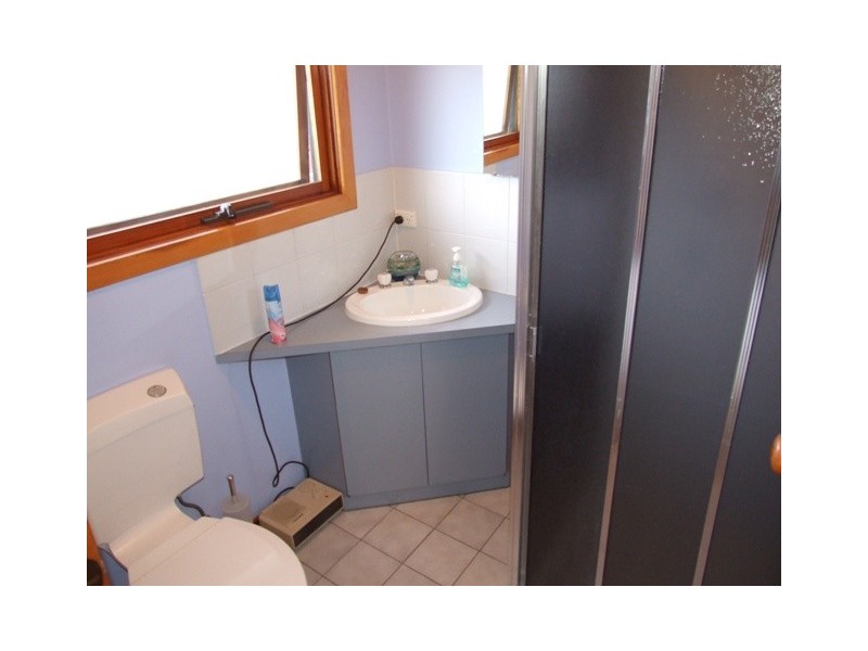 12 Holiday Court, Cowes VIC 3922