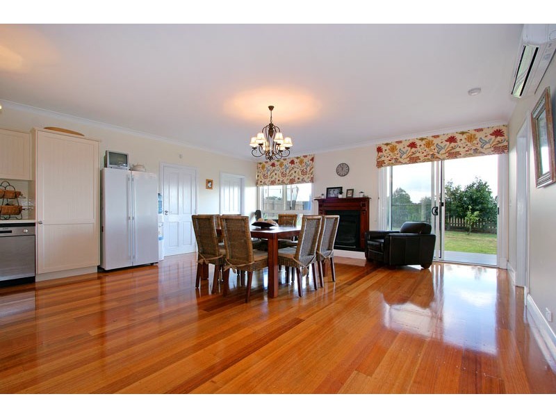 16 Anthony Court, Cowes VIC 3922