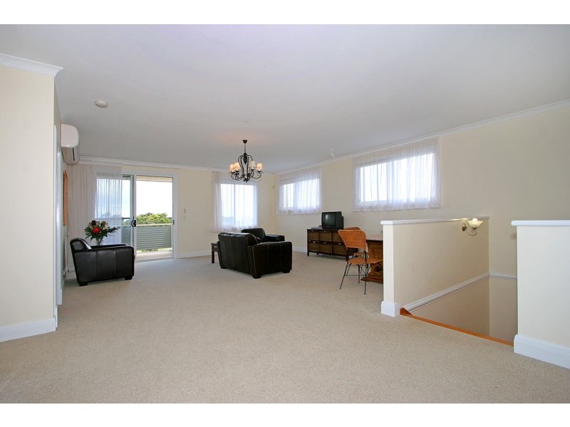 16 Anthony Court, Cowes VIC 3922