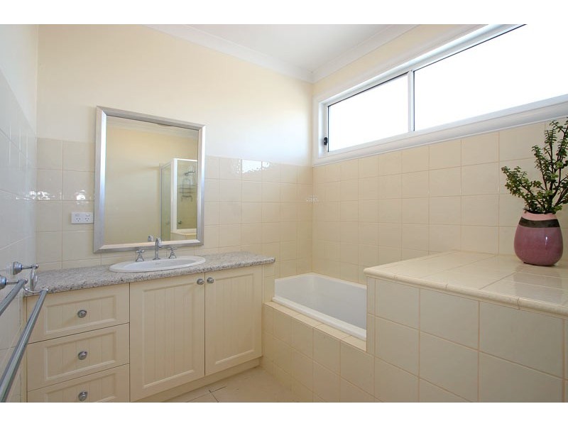 16 Anthony Court, Cowes VIC 3922