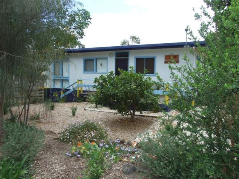 18 Hobsons Parade, Cowes VIC 3922