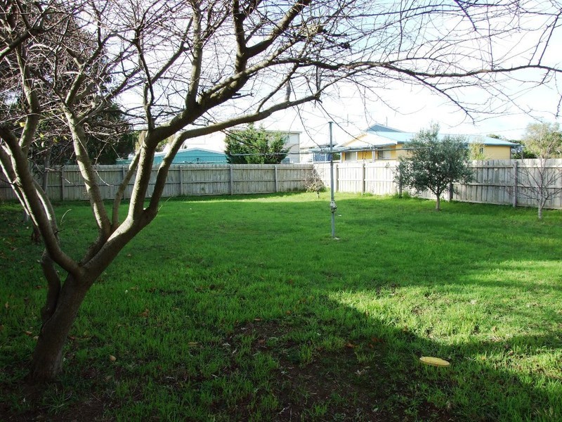 28 Hill Street, Sunderland Bay VIC 3922