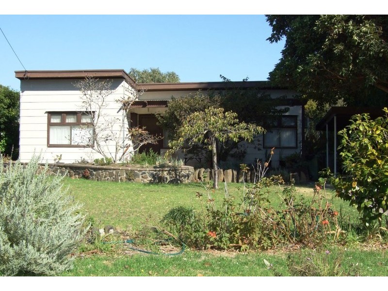 29 Beach Street, Cowes VIC 3922