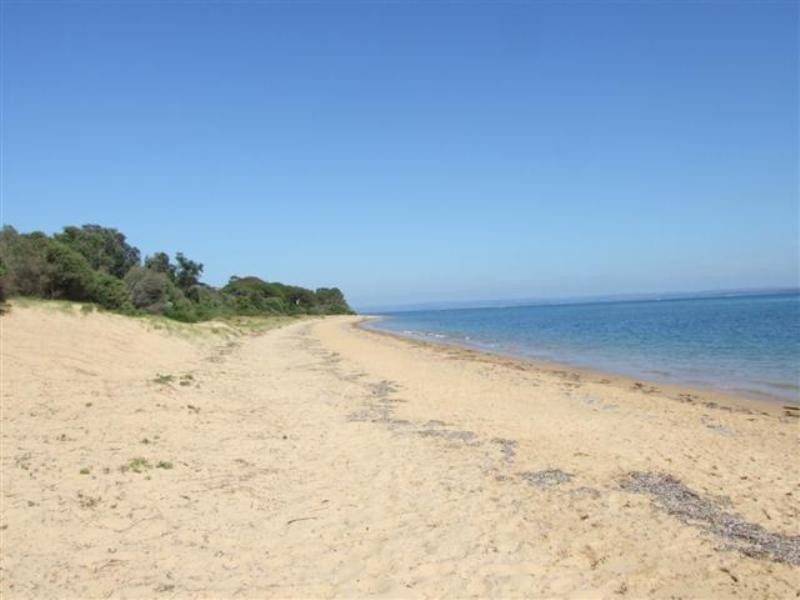 8 Anderson Road, Cowes VIC 3922