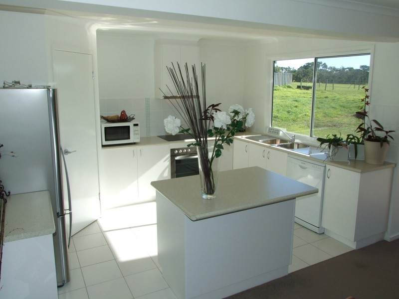 12 Anthony Court, Cowes VIC 3922