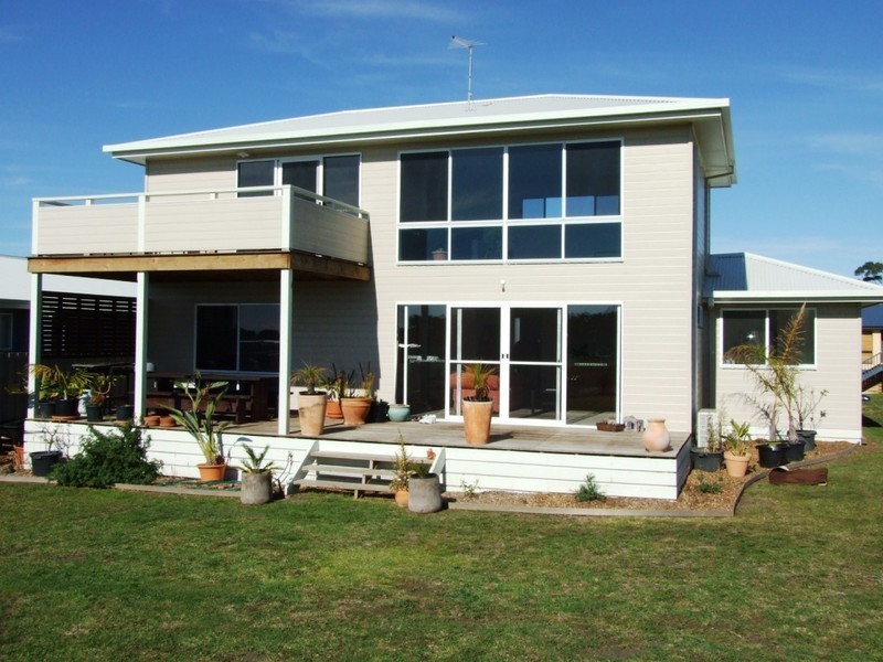 12 Anthony Court, Cowes VIC 3922