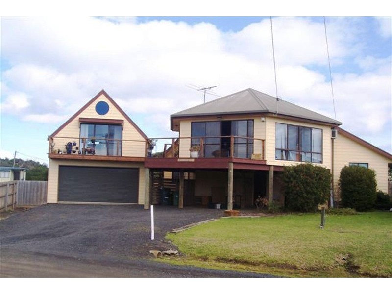 1 Bayview Avenue, Surf Beach VIC 3922