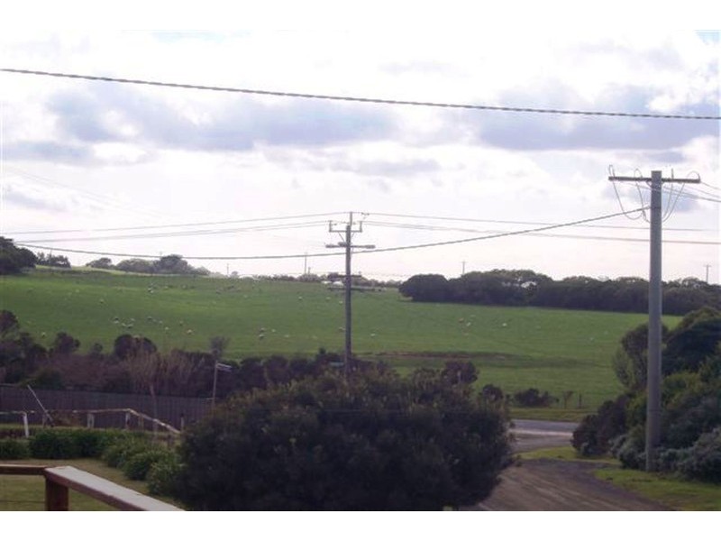 1 Bayview Avenue, Surf Beach VIC 3922