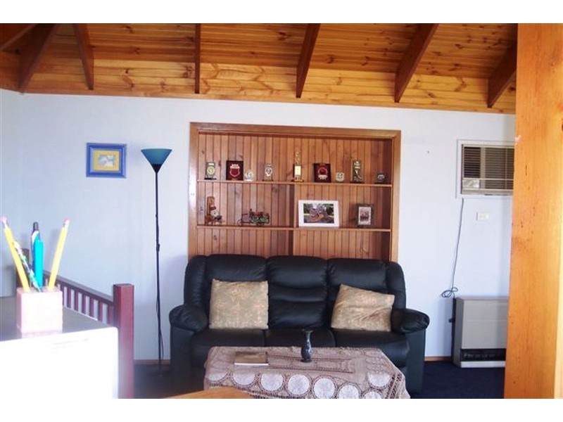 1 Bayview Avenue, Surf Beach VIC 3922