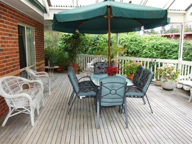 1 Honeyeater Drive, Silverleaves VIC 3922