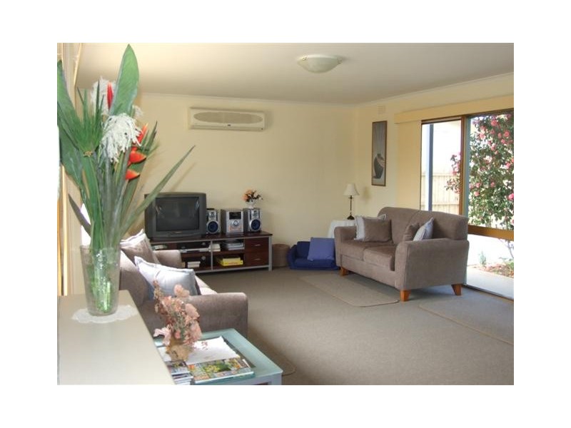 33 Phillip Island Road, Newhaven VIC 3925