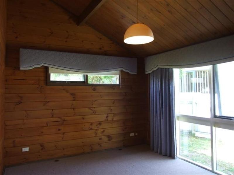 35 Phillip Island Road, Newhaven VIC 3925