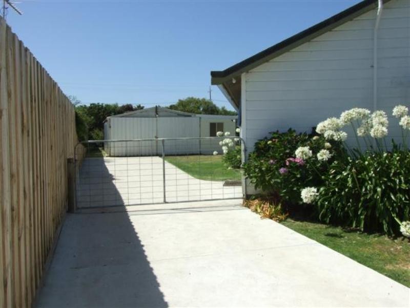 35 Phillip Island Road, Newhaven VIC 3925