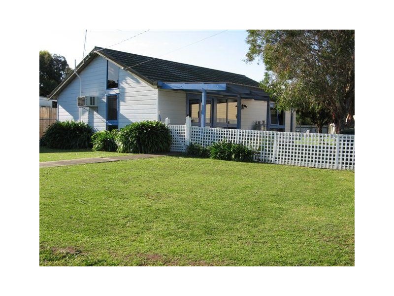 35 Phillip Island Road, Newhaven VIC 3925