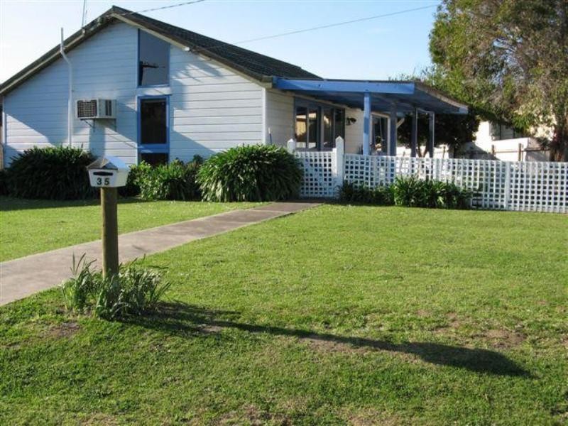 35 Phillip Island Road, Newhaven VIC 3925