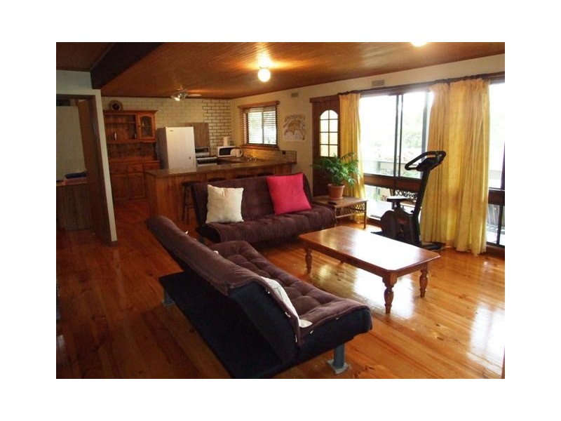 380 Settlement Road, Cowes VIC 3922