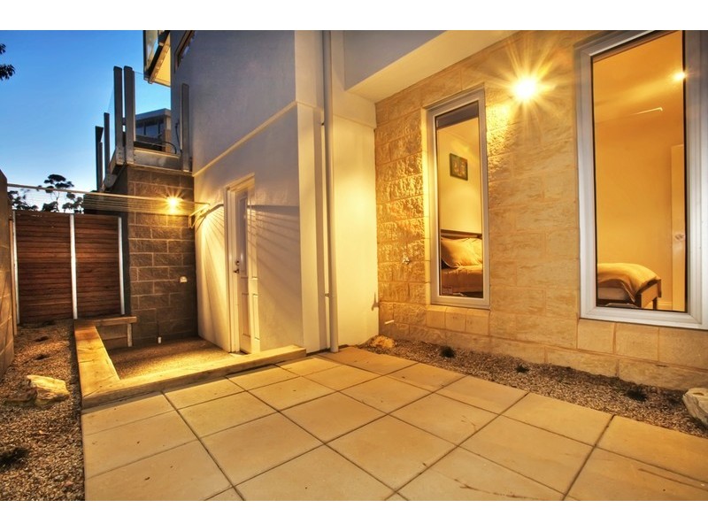 2/12 Steele Street, Cowes VIC 3922