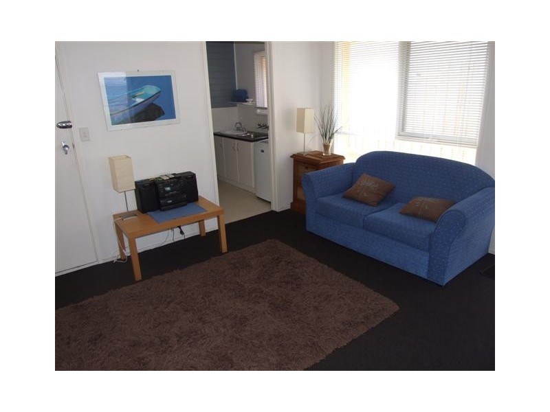 8a Beach Road, Rhyll VIC 3923