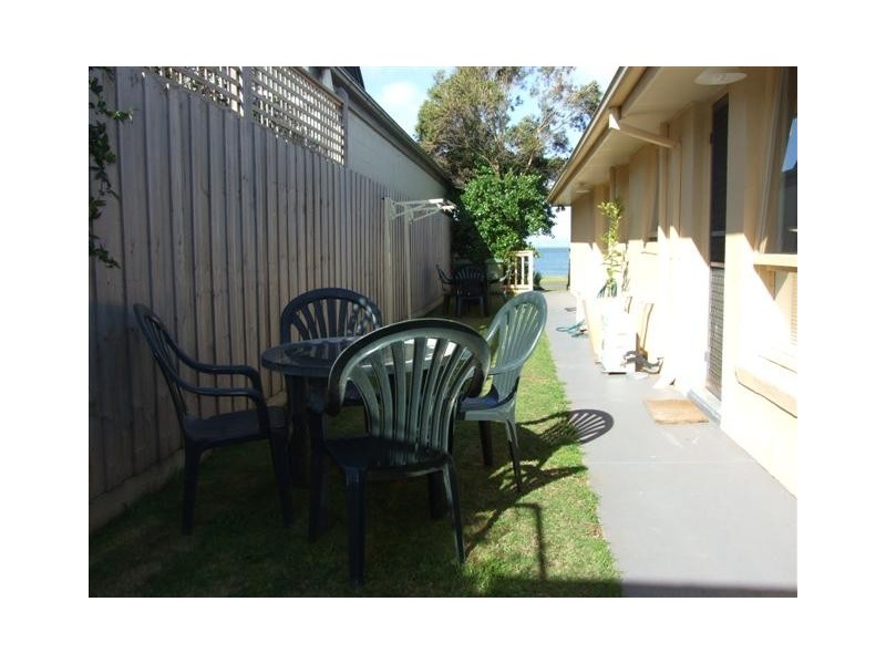 8a Beach Road, Rhyll VIC 3923